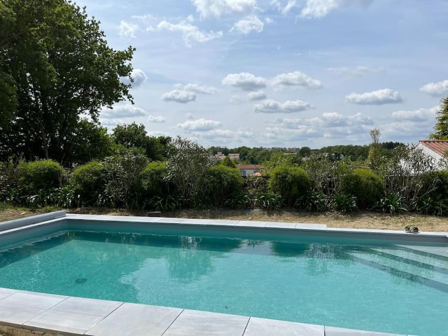 Villa Chez Sophie Et Vincent à Poiroux Extérieur photo